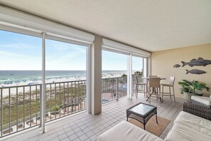 Interior - White Caps 404 by Liquid Life (Orange Beach)