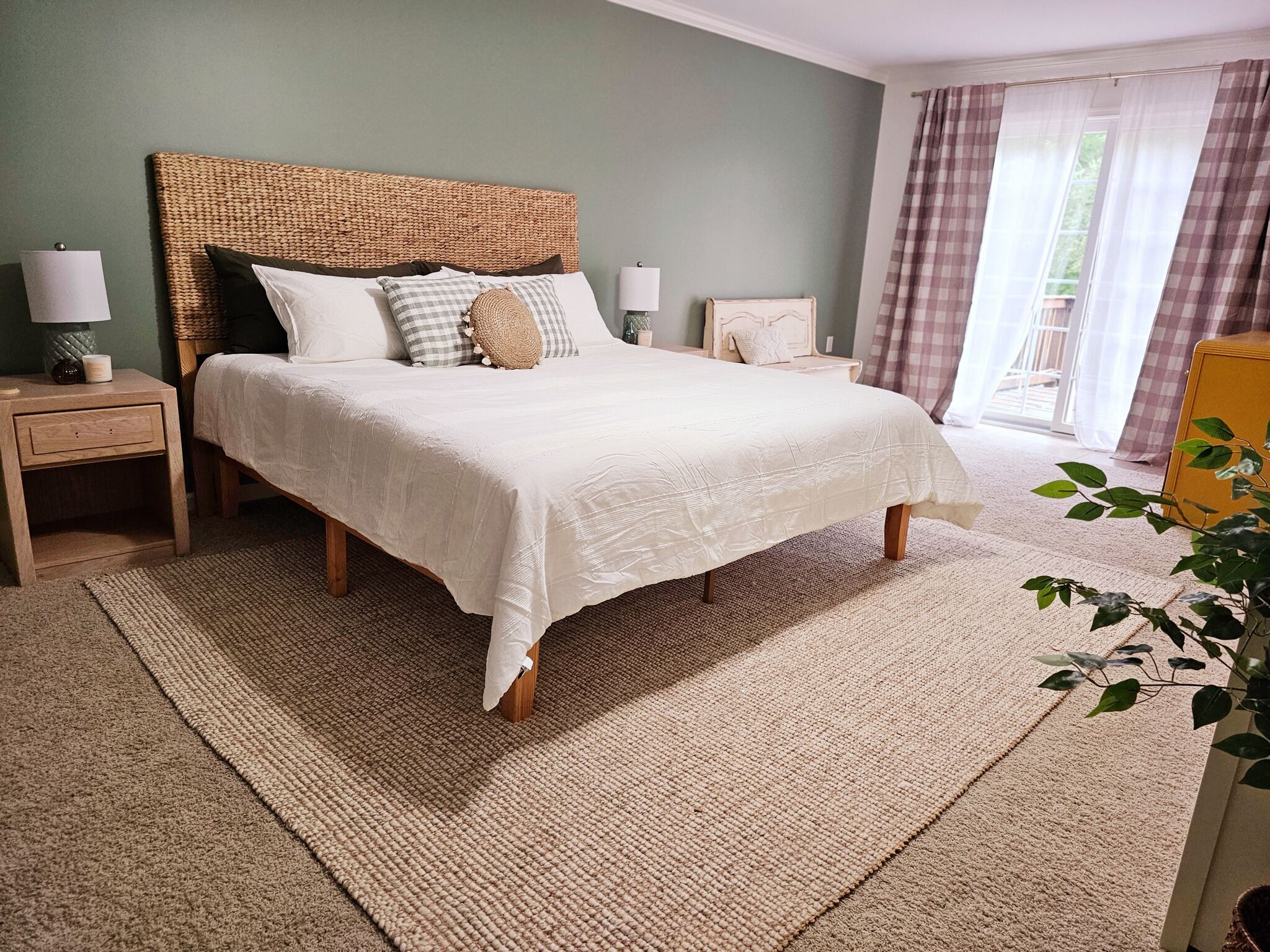 3 chambres, fer et planche à repasser, lit de bébé portatif, Wi-Fi