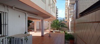 Quiet, first line, renovated, 2 bedrooms, good area