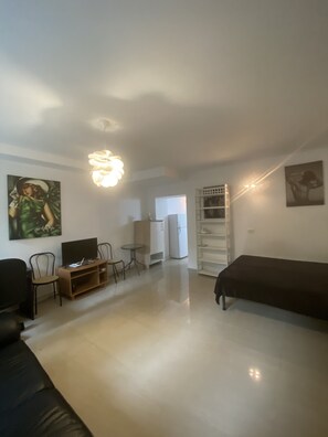 1 sovrum, strykjärn/strykbräda, wi-fi och sängkläder