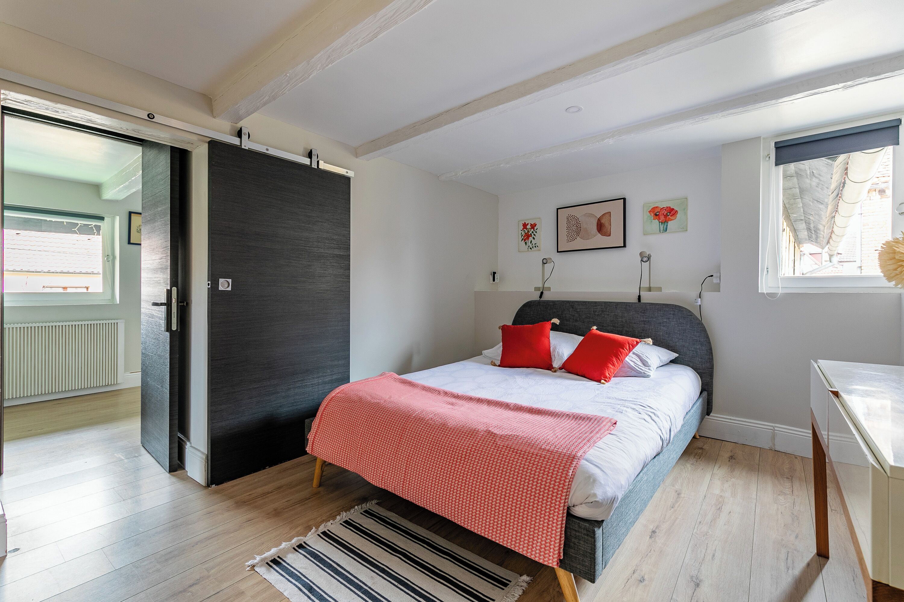 3 bedrooms, desk, travel crib, free WiFi