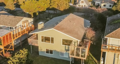 Sea Bunny Cottage in Ocean Shores