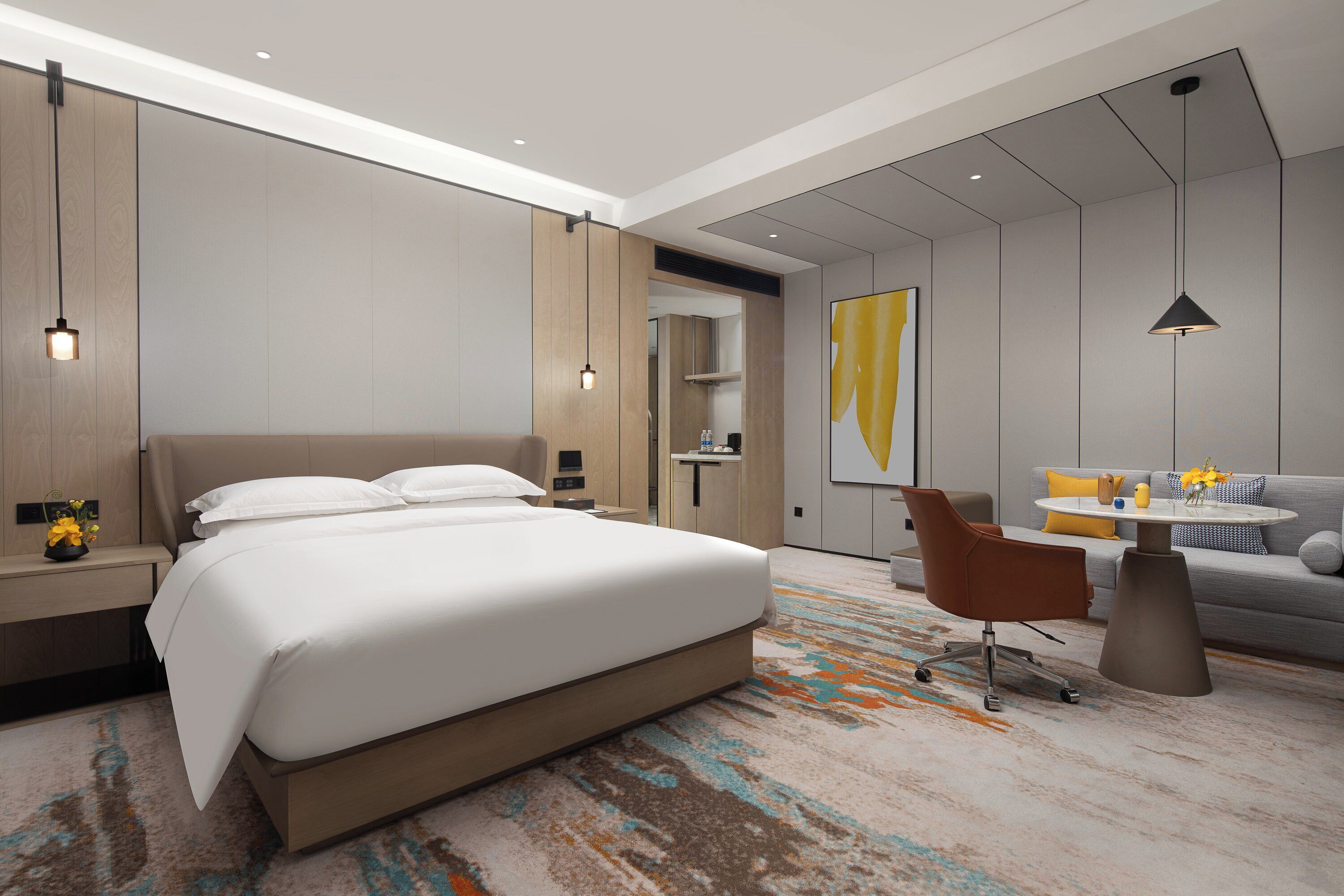 Business Studio Suite, 1 King Bed | Down comforters, pillowtop beds, desk, blackout drapes