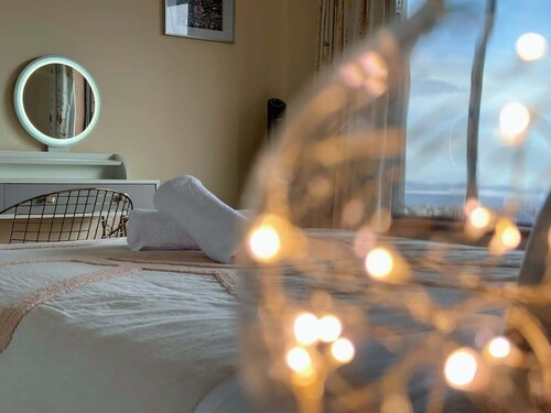 H Retreat 10 Min to City and 10 Min to Airport