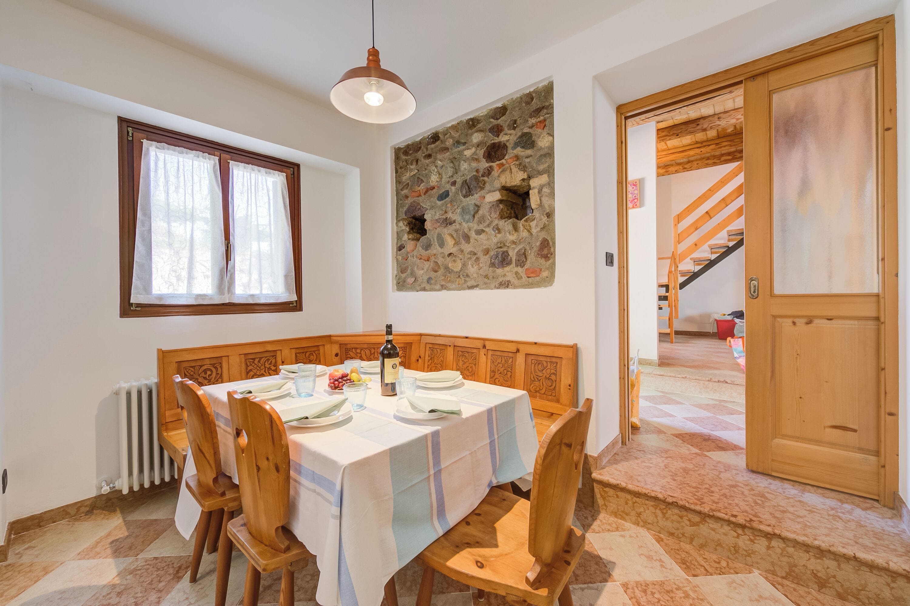 Family House, Multiple Bedrooms, 2 Bathrooms (Casa Mondragon In Lazise) | Dining