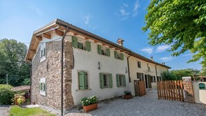 ファミリー ハウス 2 ベッドルーム 2 バスルーム (Casa Mondragon In Lazise w/ Private) | 施設の正面