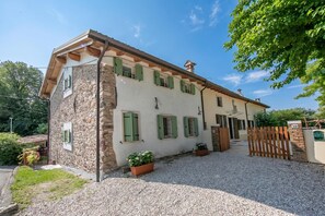 Maison Familiale, plusieurs chambres, 2 salles de bains (Casa Mondragon In Lazise) | Façade de l’hébergement