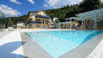 Esterni