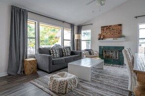 TV, fireplace, offices