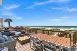 Property grounds - Wowza! You Have to SEE This Opulent Gulf Front Home! 5 Star Accommodation! (Panama City Beach)