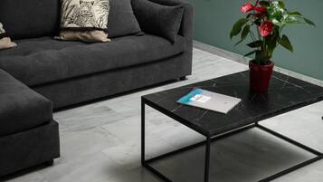 Villa | 3 bedrooms, desk, Internet