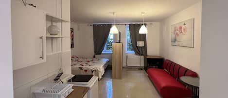 1 chambre, bureau, fer et planche Ă repasser, Wi-Fi