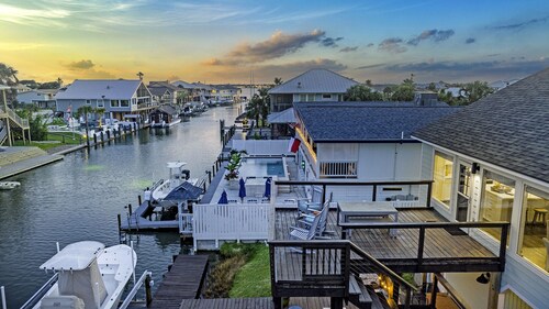 Beautiful Canal Views on Key Allegro! ~20 Flamingo~4 Bed/4 Bath