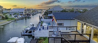 Beautiful Canal Views on Key Allegro! ~20 Flamingo~4 Bed/4 Bath