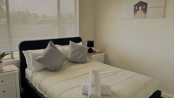 2 多间卧室、熨斗/熨衣板、旅行婴儿床、WiFi