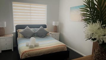 2 bedrooms, iron/ironing board, WiFi, bed sheets