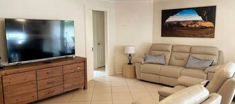 The Sundowner, Esperance