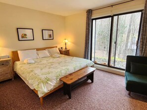 2 chambres, fer et planche à repasser, Wi-Fi gratuit, draps fournis