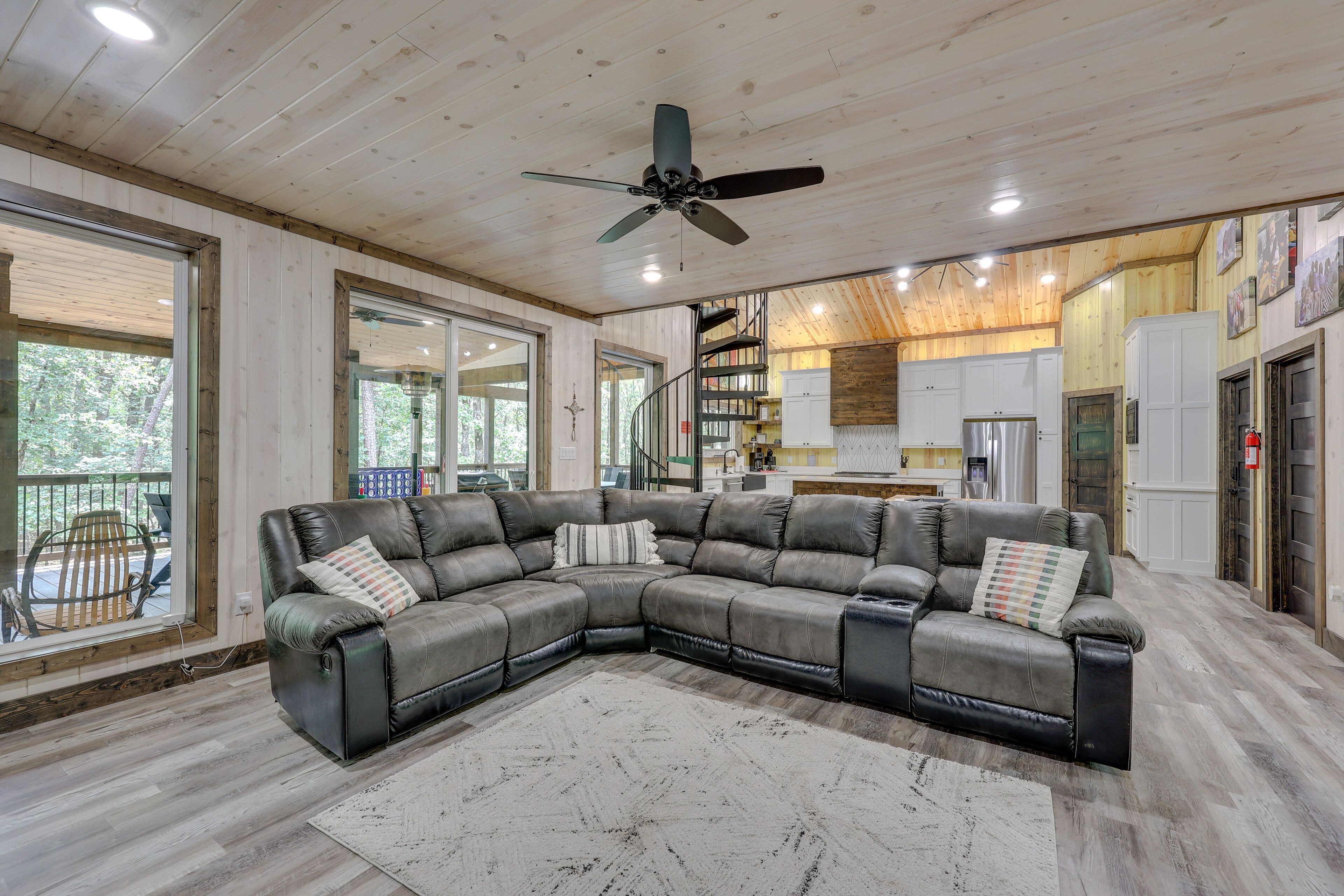 Family-Friendly Broken Bow Home w\/ Deck & Grill!