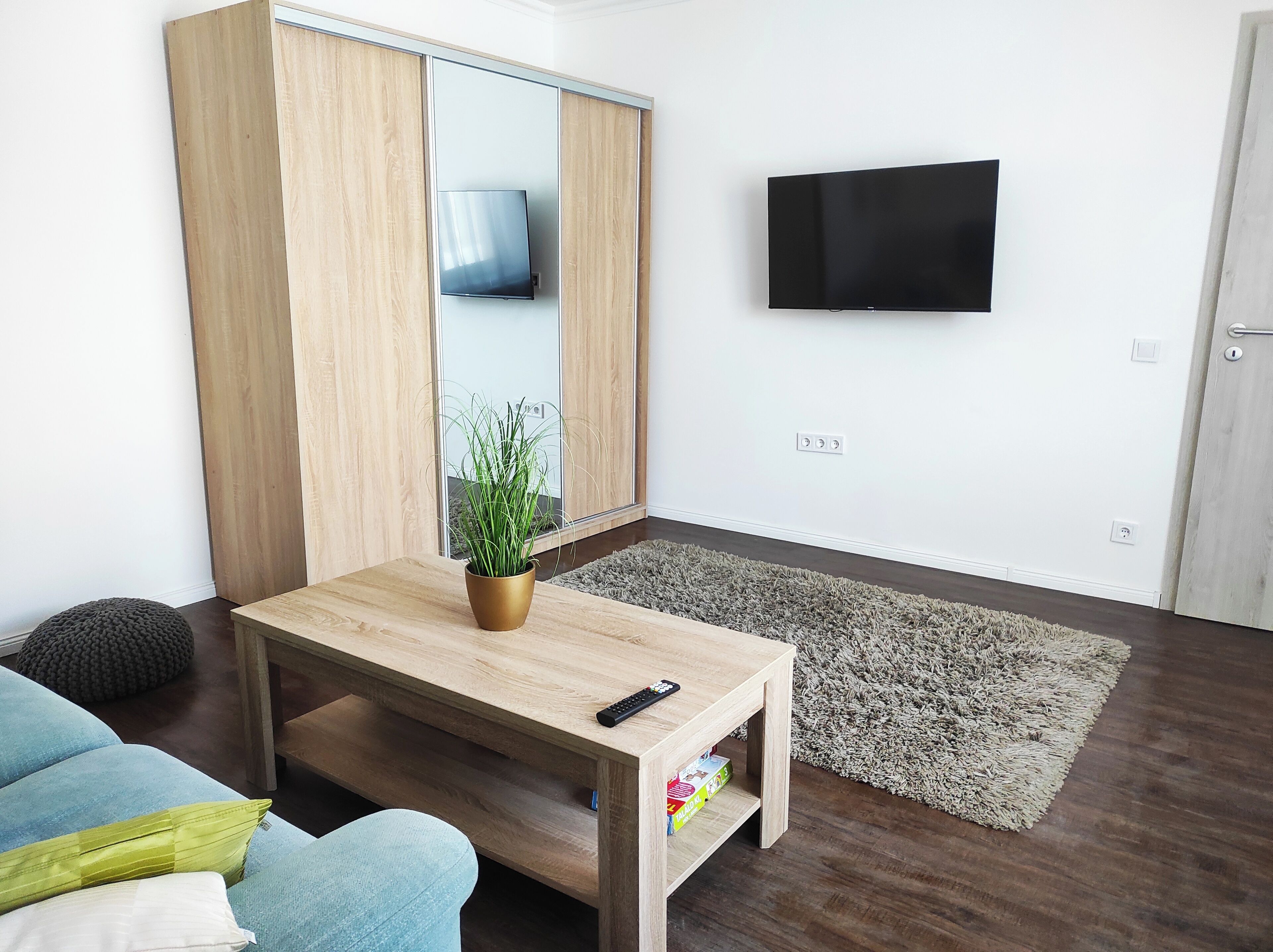 スマートテレビ、暖炉