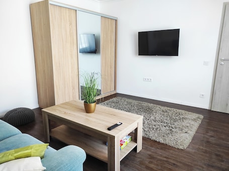 Smart TV, fireplace. Cozy garden city atmosphere 10 minutes from Budapest