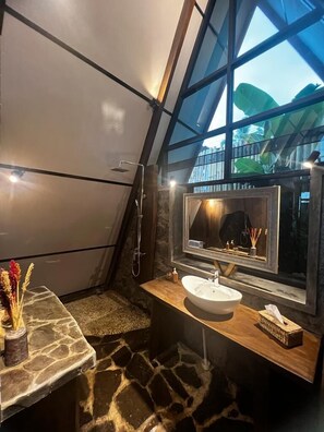 Exclusive Chalet | Bathroom