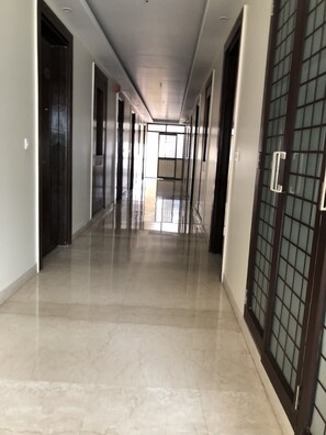 Lobby - mizu hotel (Gurugram)