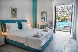 2 bedrooms, in-room safe, iron/ironing board, free WiFi