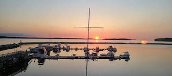 Oceanfront Luxury Magical Views Sunset and Sunrise