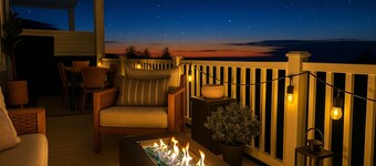 3bed -2bath Retreat Sleeps up to 9 w/Amenities+LargerTerrace+Bay Views+Office