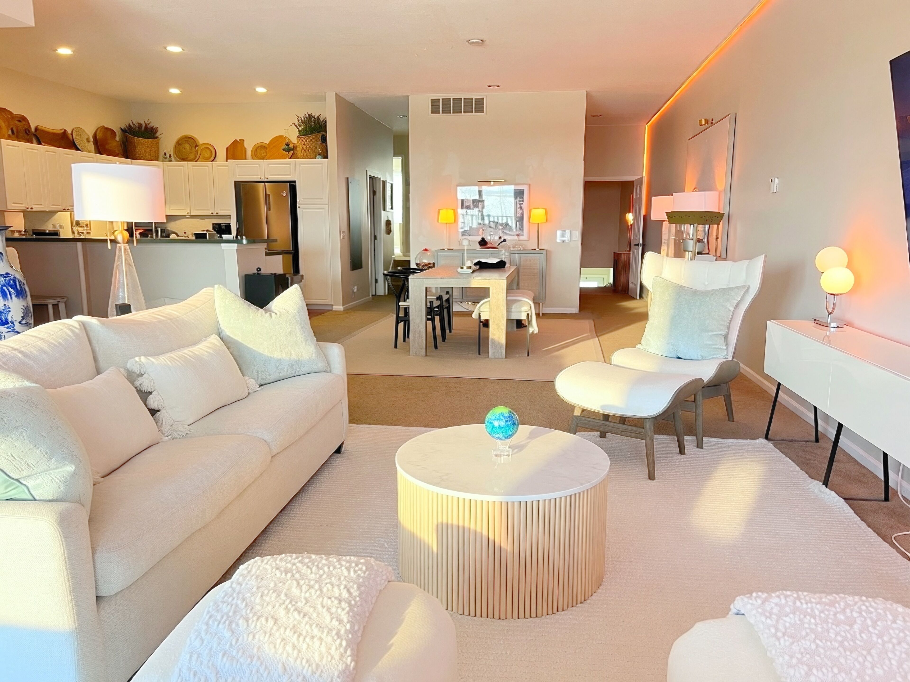 Smart-tv, boeken, een muziekbibliotheek en een filmbibliotheek