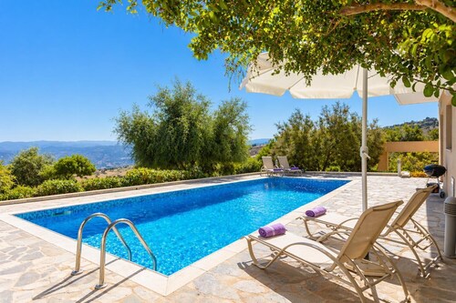 Villa Panorama Tria - Four Bedroom Villa, Sleeps 8