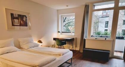 Ruhig und hell, 180cm x 200cm Kingsize Bett