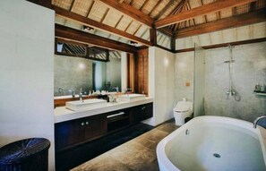 Bathroom - BeingSattvaa Luxury Ubud - Dedari Pool Suite (Kecamatan Tegallalang)