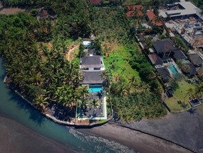 Exterior - Kutus Kutus Saba Beach Villa Resort with Pool (Kecamatan Blahbatuh)