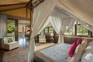 8 Schlafzimmer