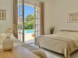 4 Schlafzimmer, Schreibtisch, Bügeleisen/Bügelbrett, kostenloses WLAN