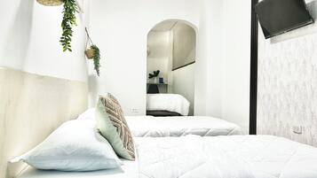 Basic Triple Room | Free WiFi