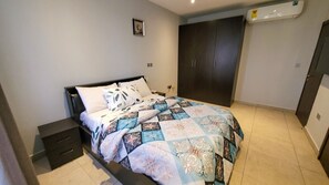 1 camera, ferro/asse da stiro, Wi-Fi, lenzuola