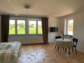 1 Schlafzimmer, WLAN, Bettwäsche