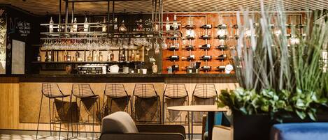 Bar (in der Unterkunft)