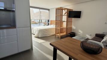 1 chambre, fer et planche Ă  repasser, Wi-Fi gratuit, draps fournis