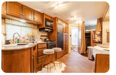 MID SUMMER NIGHT DREAM 