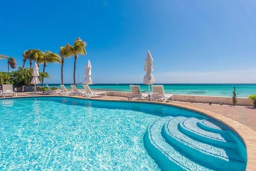 Arashi Beachfront - The best sunsets in Aruba!