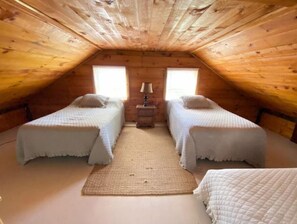 2 bedrooms - Cottage at Over & Under Farm (Salem)