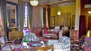 Traditional Suite | 1 bedroom, WiFi (free), bed sheets - Château d'Origny  (Ouches)