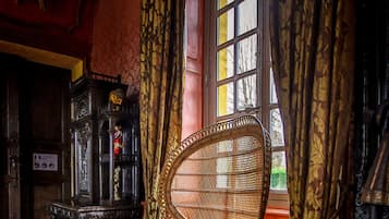 Traditional Suite | 1 bedroom, free WiFi, bed sheets