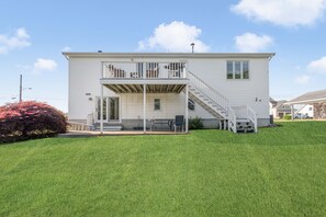 Exterior - Spacious 4-bed located 1 mile from Newport Beaches (Middletown)