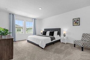 3 makuuhuonetta, silitysrauta/-lauta, Wi-Fi, vuodevaatteet