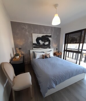2 slaapkamers, een strijkplank/strijkijzer, wifi, beddengoed